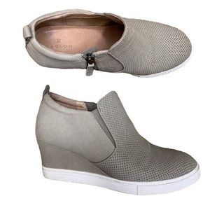 Caslon Beige Wedge Heel Sneakers size 8.5